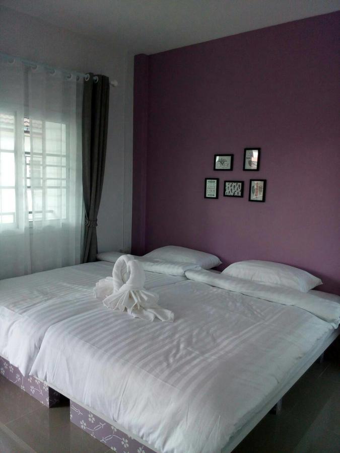 Hotel Patchy & Ppraw Family à Ubon Ratchathani Extérieur photo