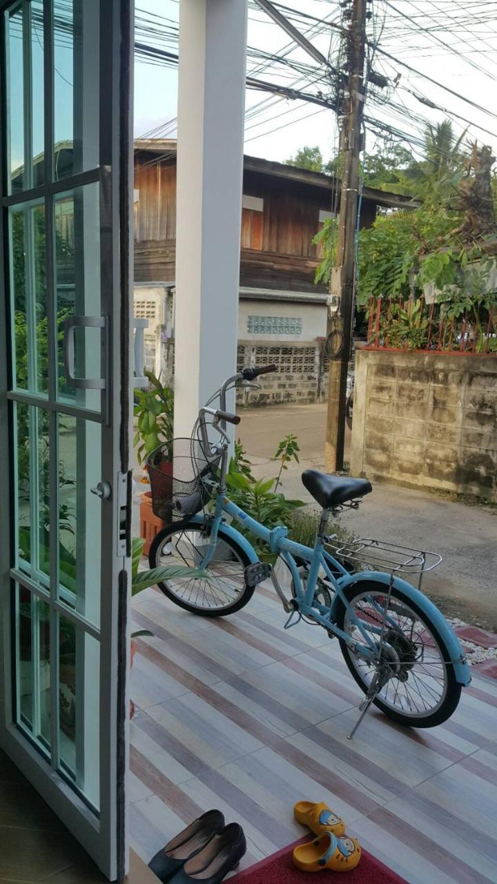Hotel Patchy & Ppraw Family à Ubon Ratchathani Extérieur photo